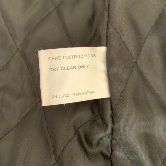 Coat with floral pattern. - Picture 6 of 8